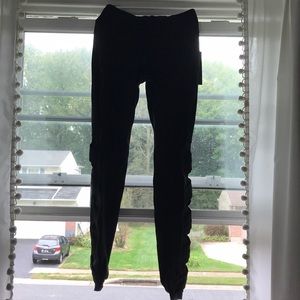 Black athletic legging